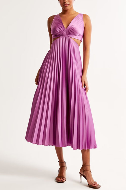 Elisse™ Cut-Out Waist Pleated Maxi Dress