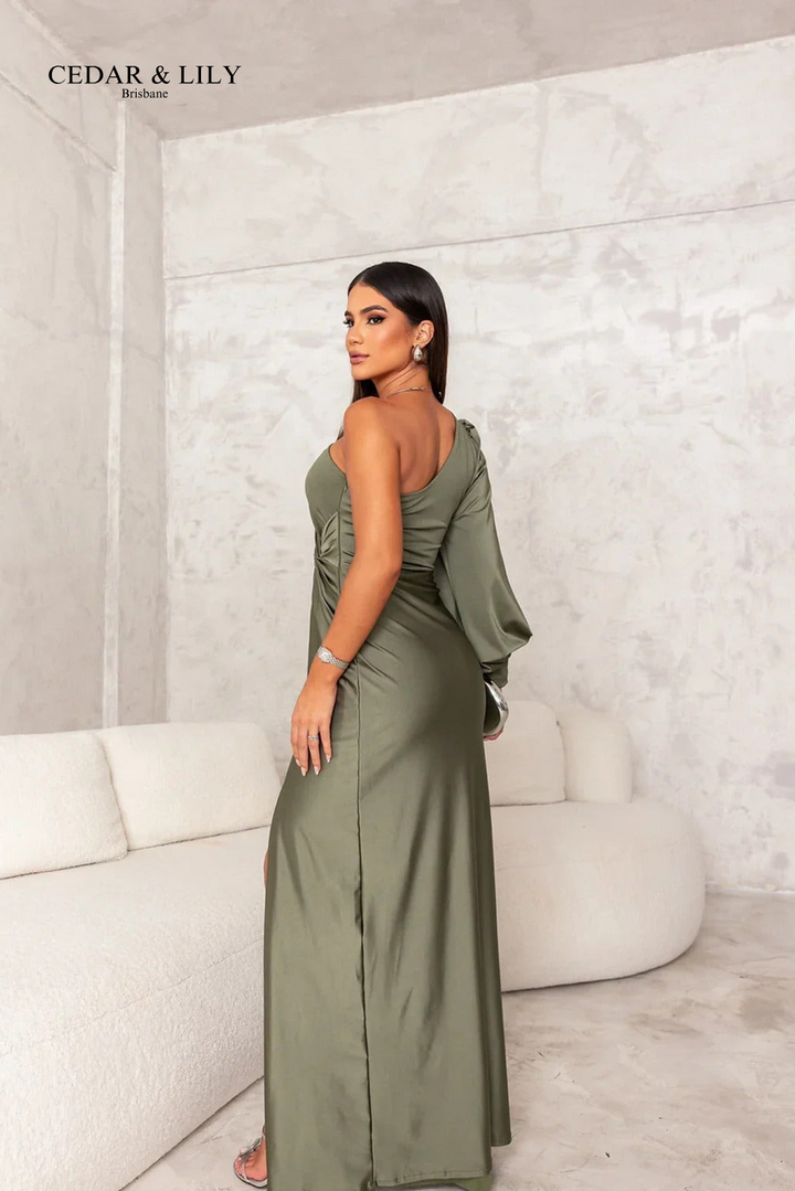 Isabelle™ | Radiant Elegance One-Shoulder Gown