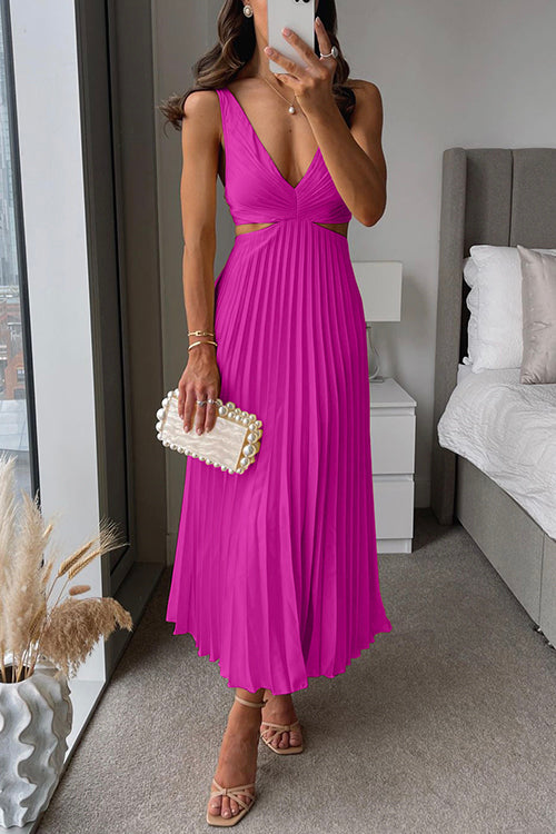 Elisse™ Cut-Out Waist Pleated Maxi Dress