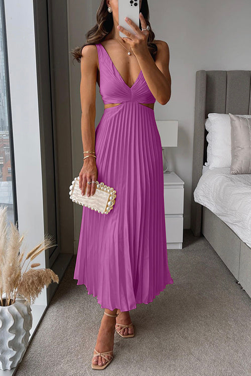 Elisse™ Cut-Out Waist Pleated Maxi Dress